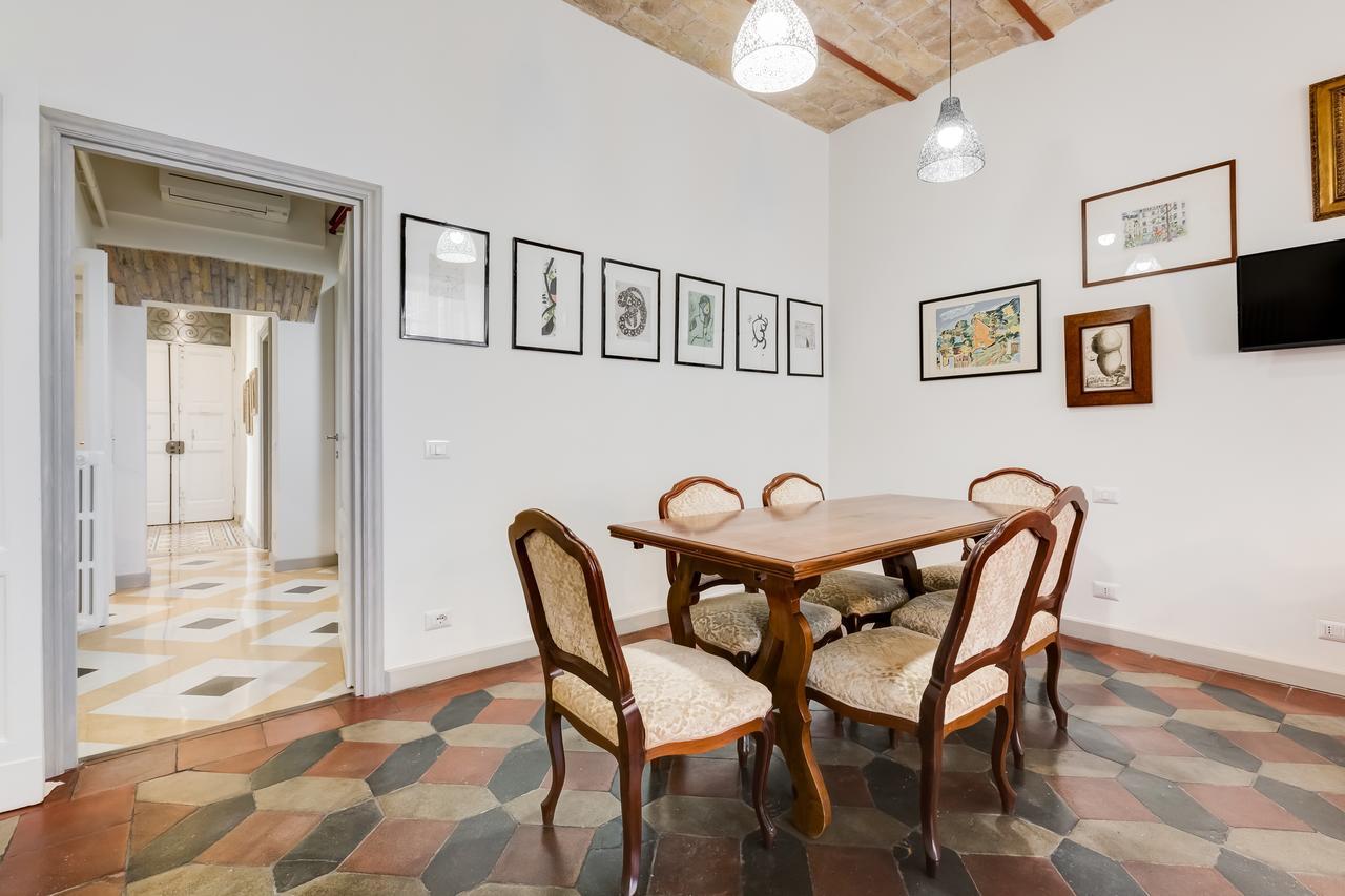 Monti Colosseum apartment Roma Esterno foto